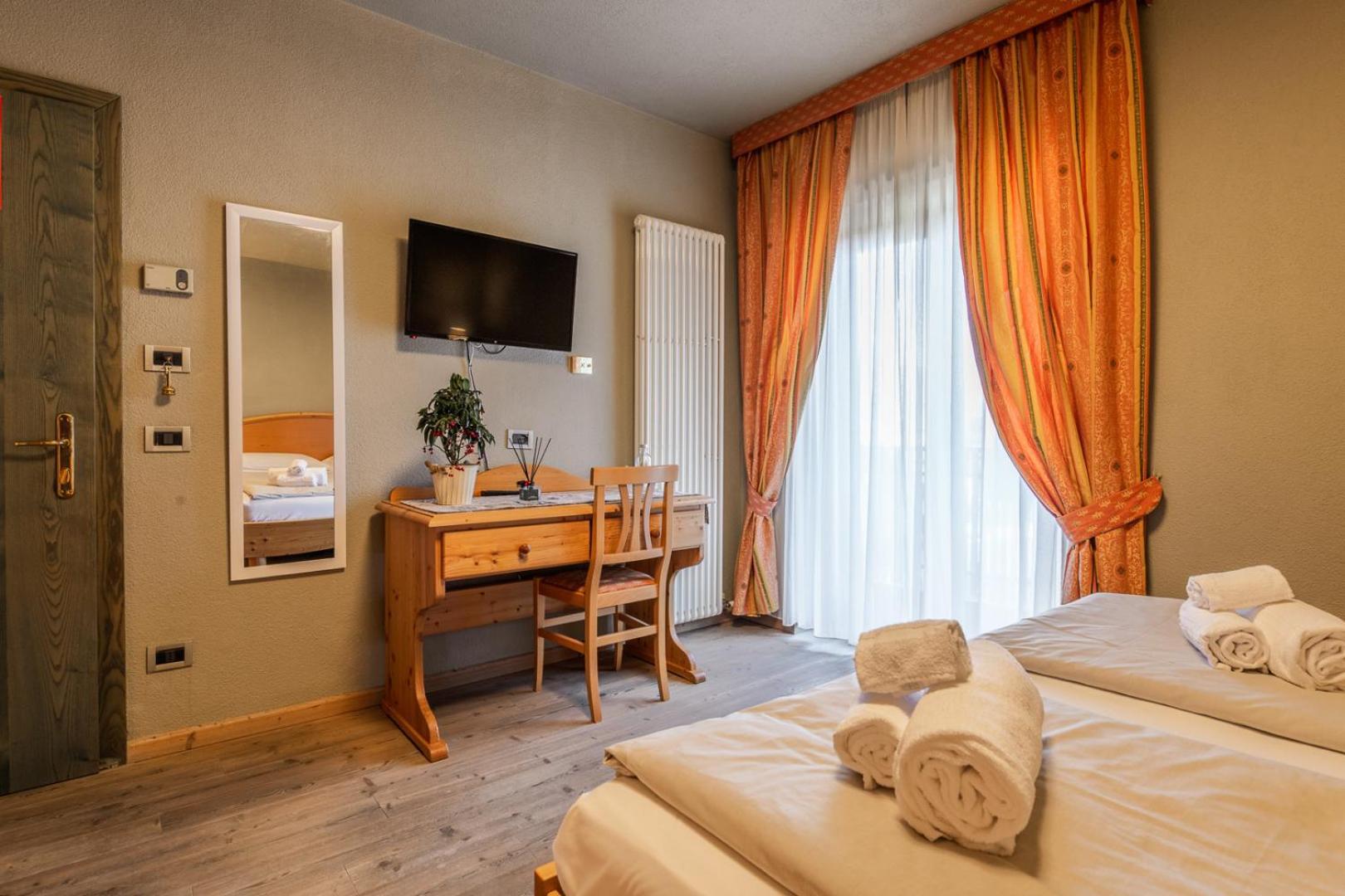 Hotel Diffuso Locanda Elisa Dimaro Exteriör bild
